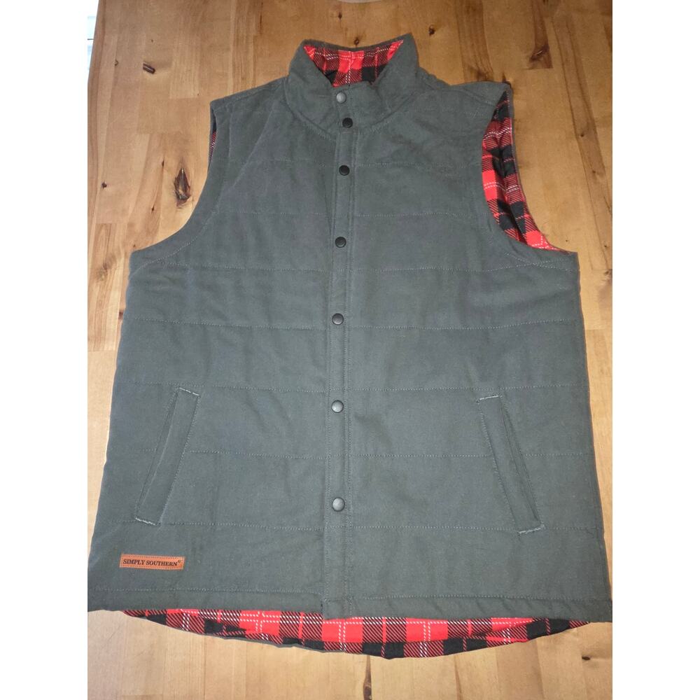 Simply Southern Men's Dark Green Quilted Vest with Plaid Lining Size L